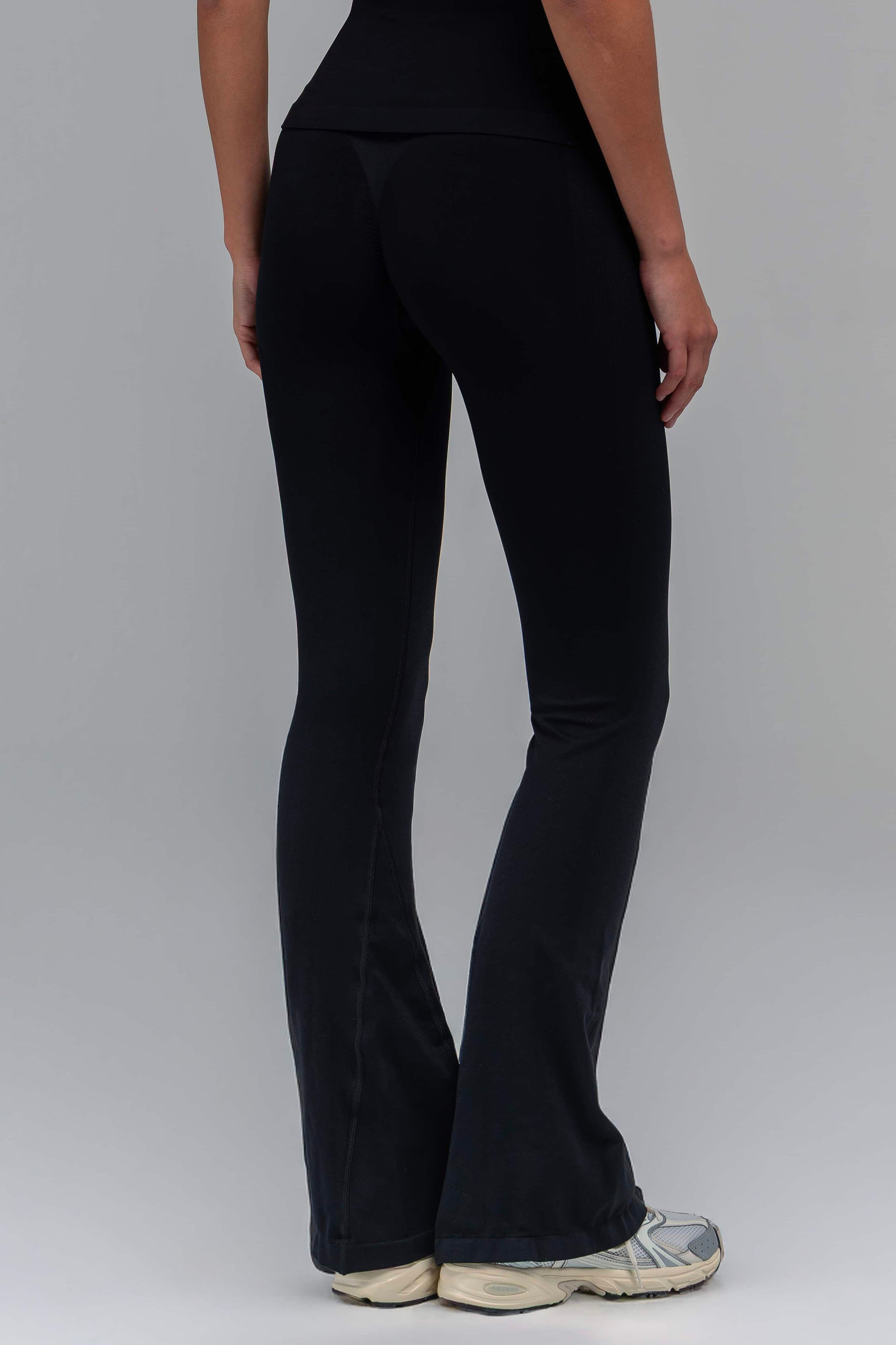 Vigorv Shaping Flare Leggings - Jet black