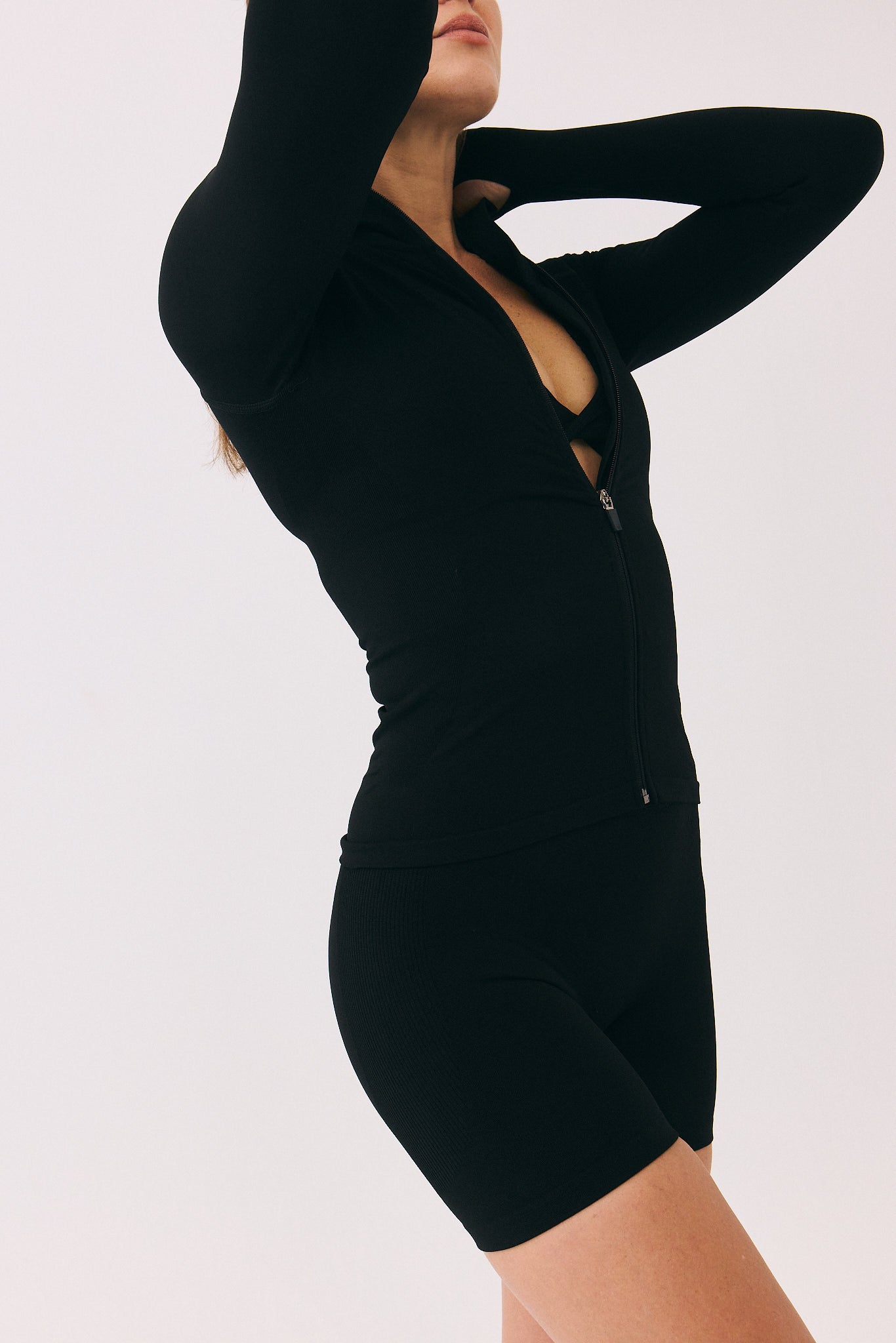 HOODED JACKET - Black
