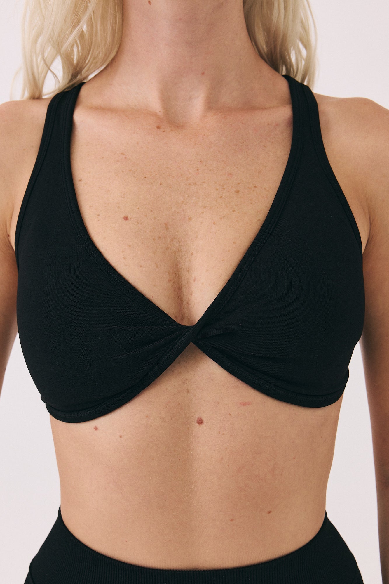 TWIST BRA - Black