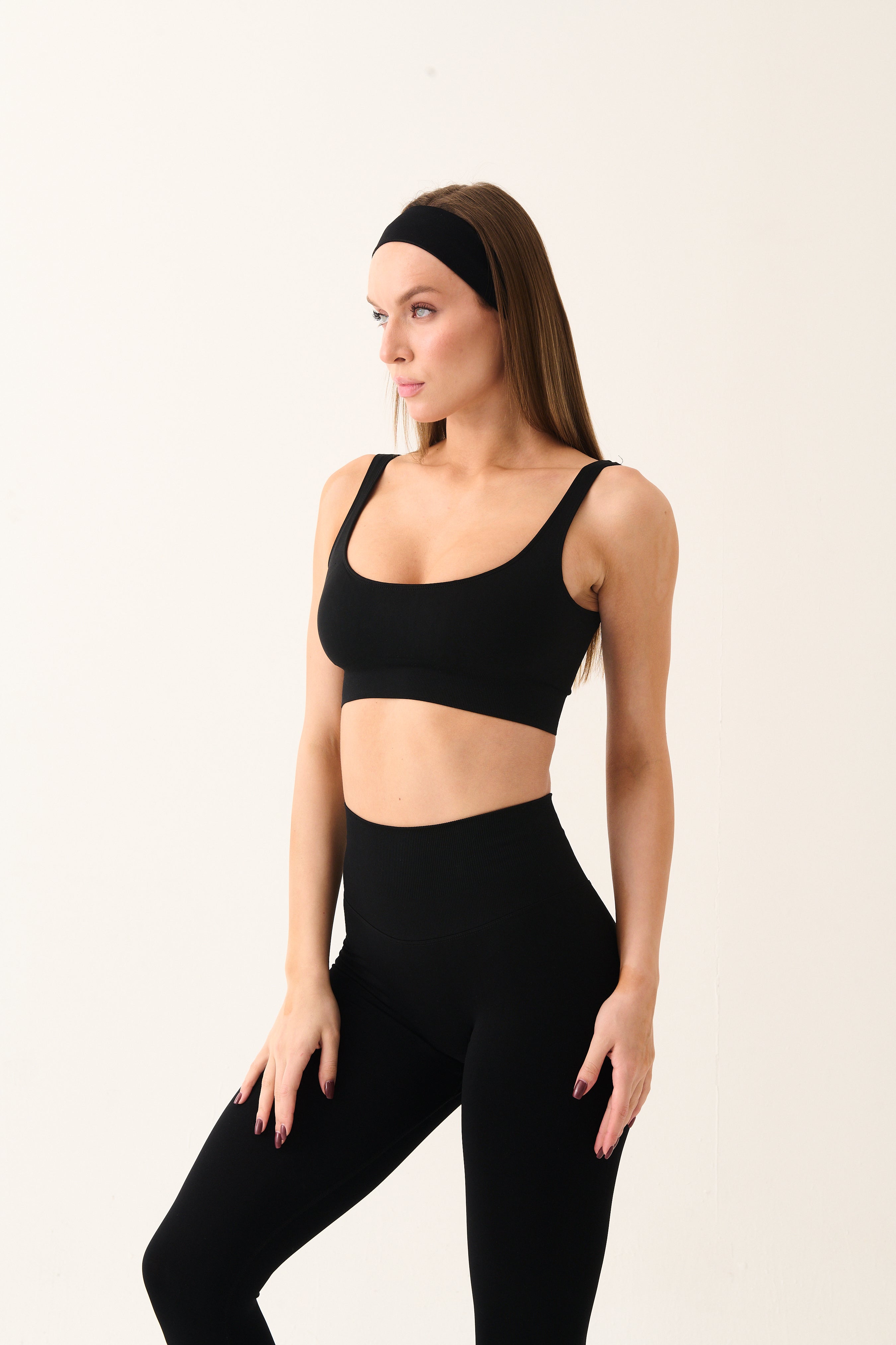 Niva Dip Box Bra - Black