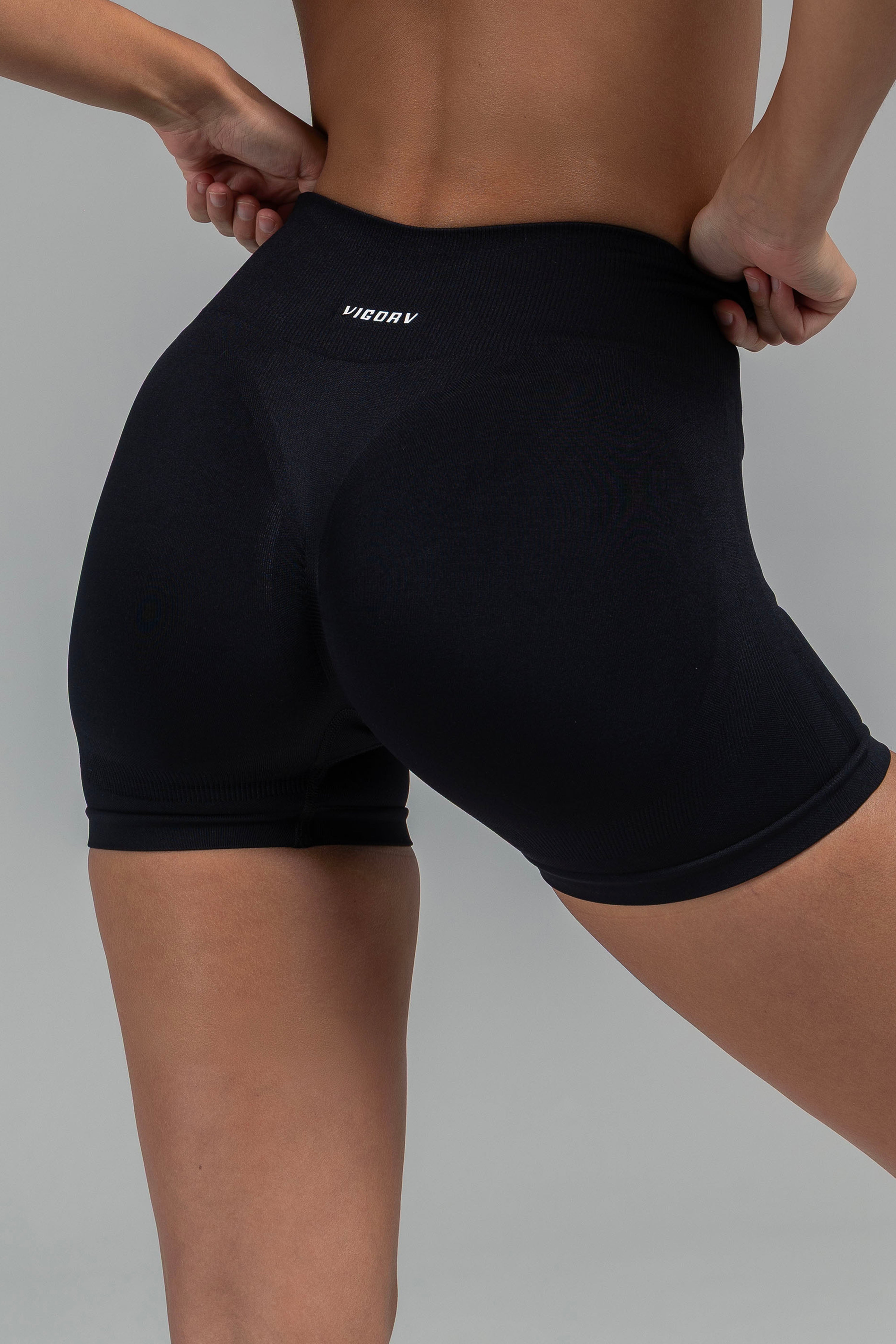 Vigorv Shaping Scrunch Shorts - Jet black
