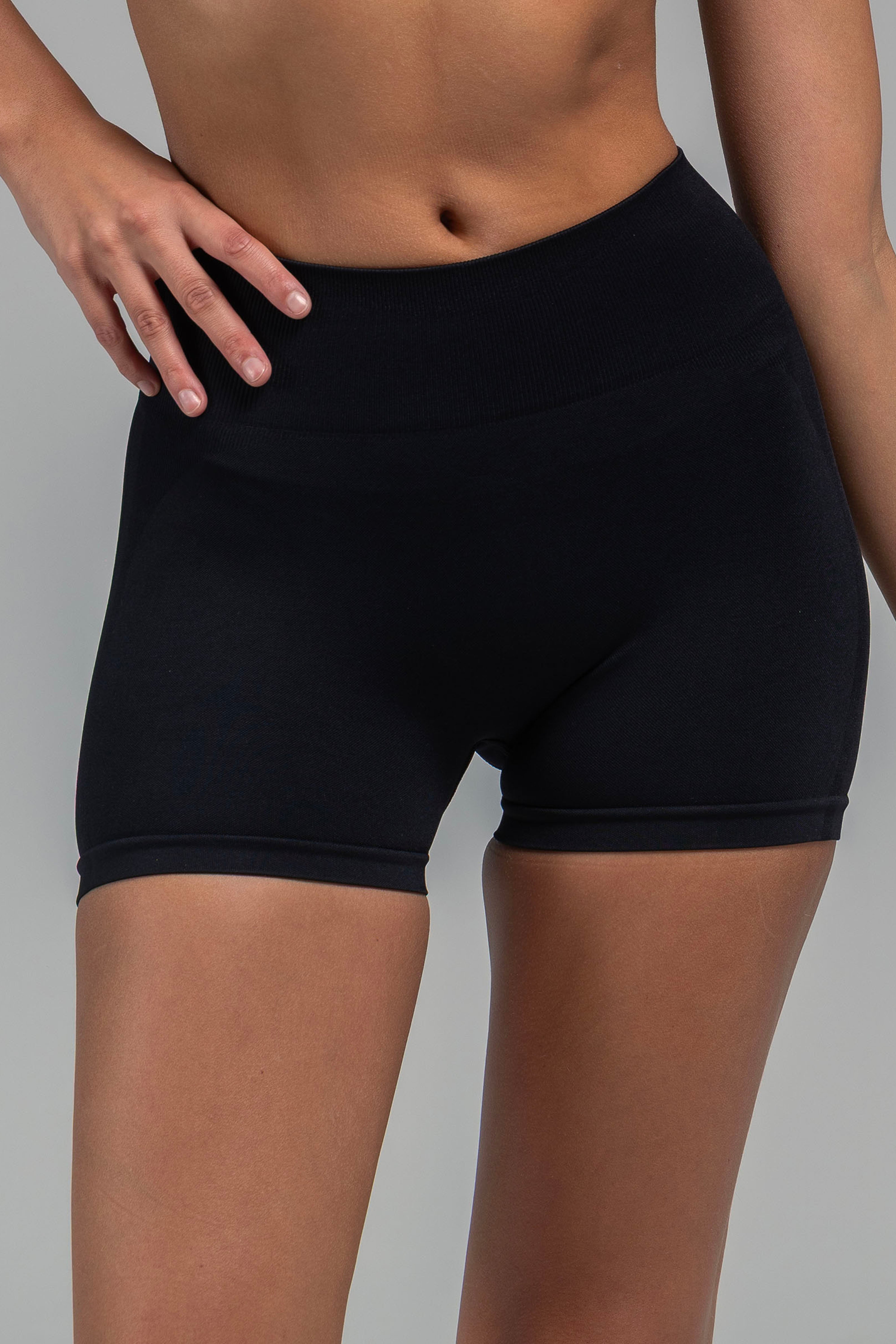 Vigorv Shaping Scrunch Shorts - Jet black